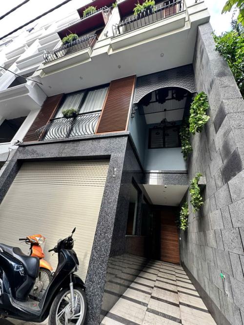 Nhà 1 Xệt Đất Mới - Sở Hữu Ngay Gần 5 Tỷ, 3 Tầng Rộng Ra!